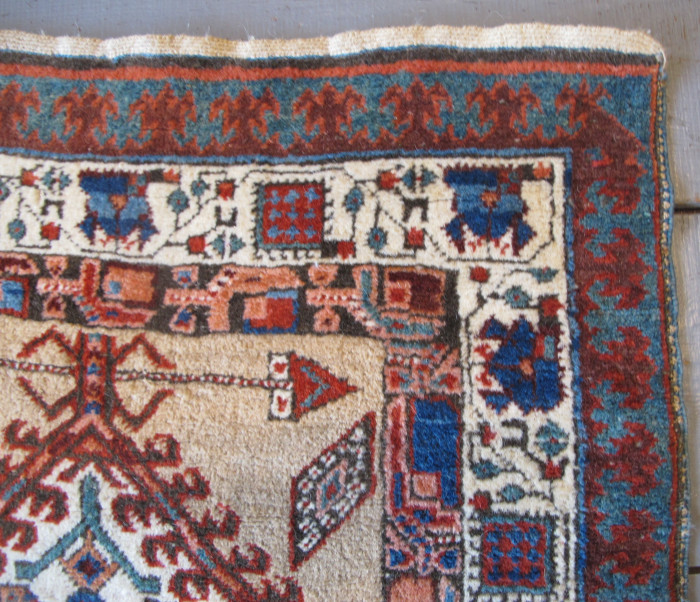 Short and Narrow Sarab Runner